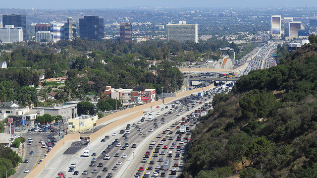 ロサンゼルス　渋滞